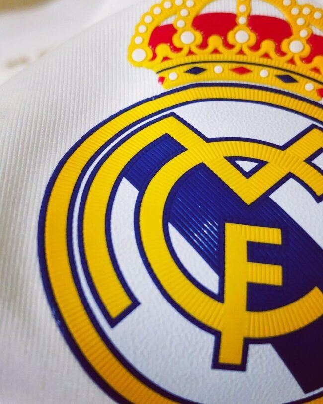 Real Madrid Home Jersey 2011/12 - Image 3