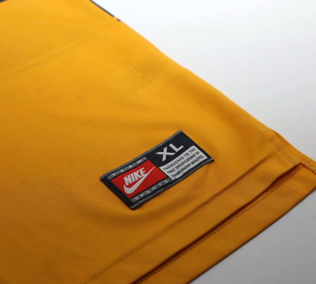 Arsenal Away Jersey 1997/99 - Image 10