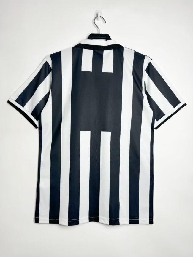 Juventus Home Retro Jersey 1995/96 - Image 2