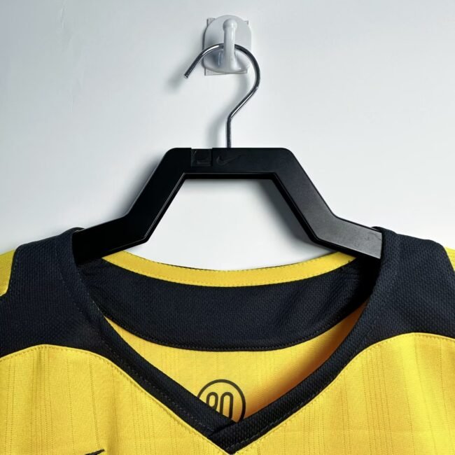 Arsenal Away jersey 2005/06