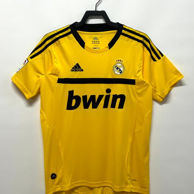 Real Madrid GOALKEEPER Jersey 2011/12