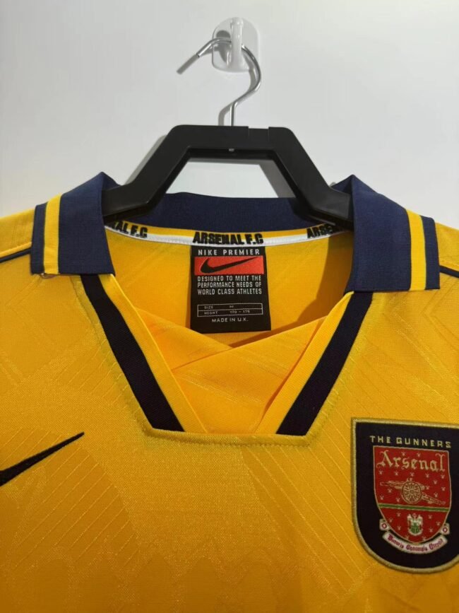 Arsenal Away Jersey 1996/97 - Image 5