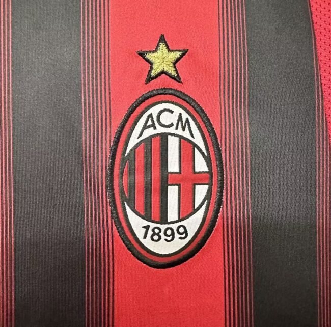 AC Milan Home Retro Jersey 2004/05 - Image 3