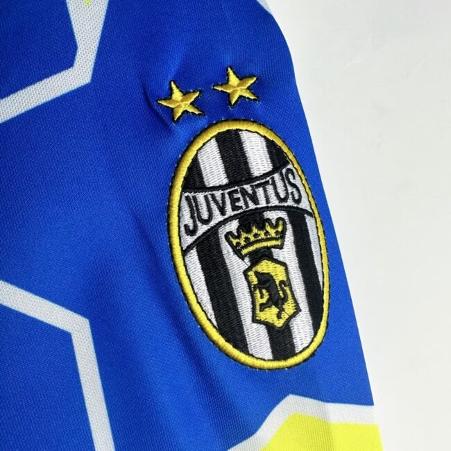 Juventus Away Retro Jersey 1997/99