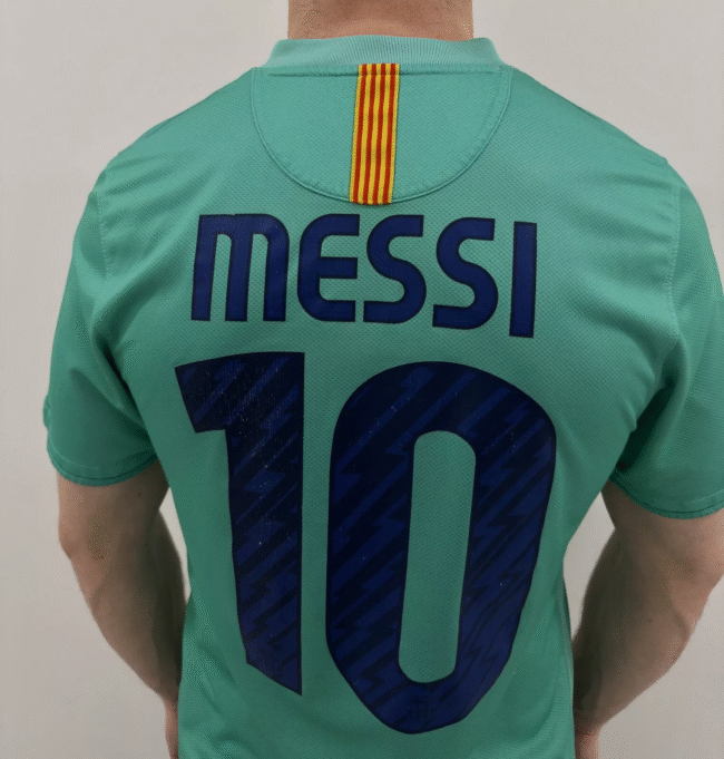 Barcelona Retro Barcelona Away Jersey 2010/11 - Image 8