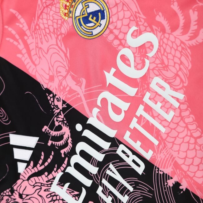 Real Madrid Training Jersey 2025/26 pink