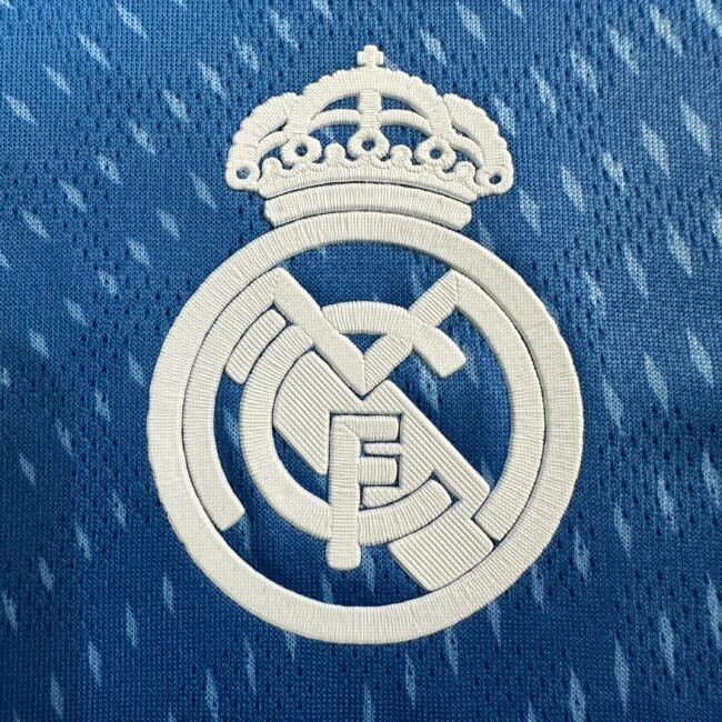 Real Madrid Player Version Goalkeeper Jersey 25/26