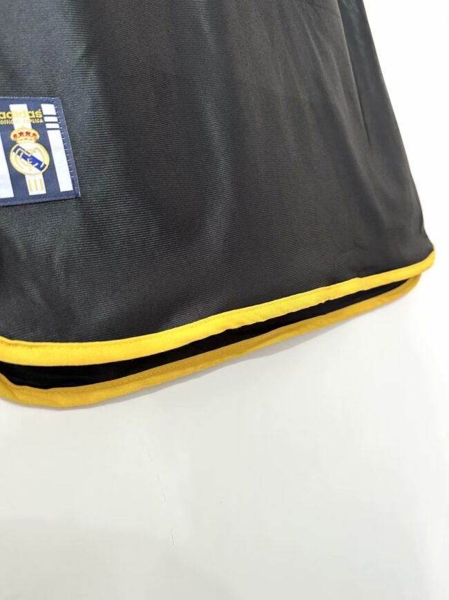 Real Madrid Away Retro Jersey 1999/00 – Bild 12
