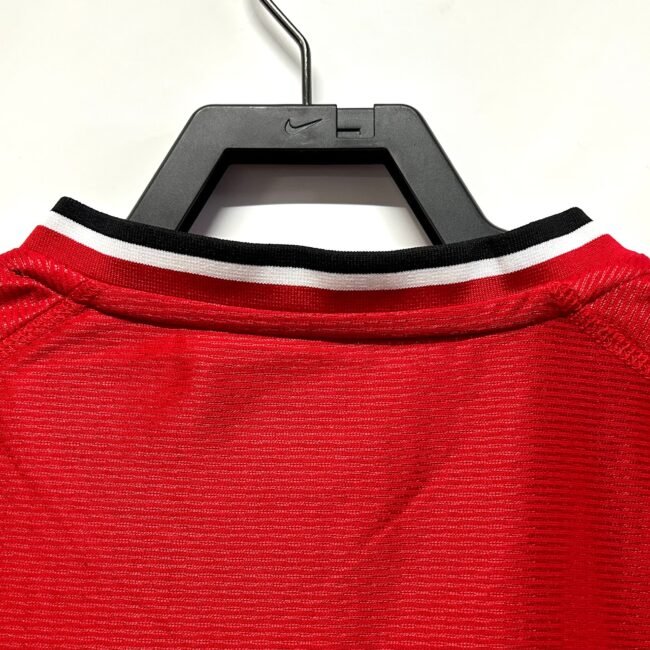 Manchester United Home Retro Jersey 2000/02
