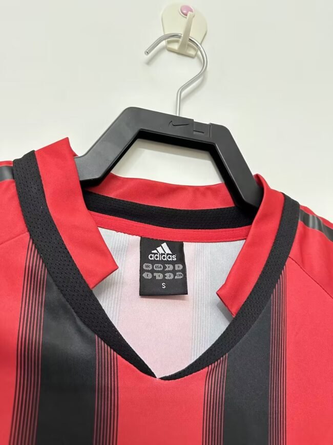 AC Milan Home Retro Jersey 2004/05 - Image 5