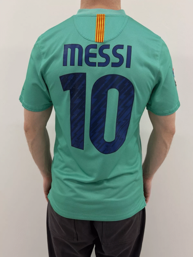 Barcelona Retro Barcelona Away Jersey 2010/11 - Image 2