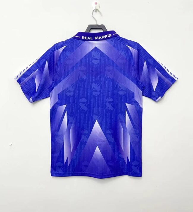 Real Madrid Away Retro Jersey 1996/97 – Bild 2