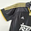 Real Madrid Away Retro Jersey 1999/00 - Image 5