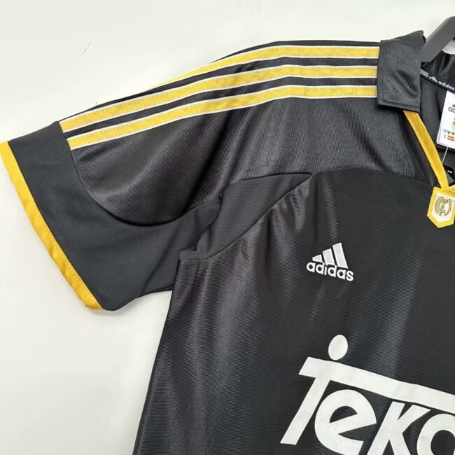 Real Madrid Away Retro Jersey 1999/00