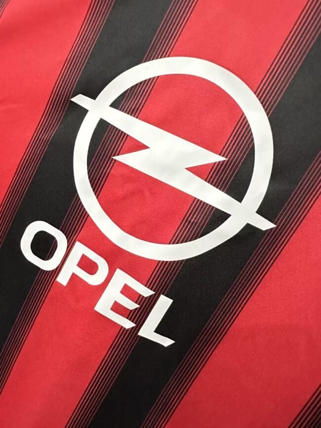 AC Milan Home Retro Jersey 2004/05 - Image 4