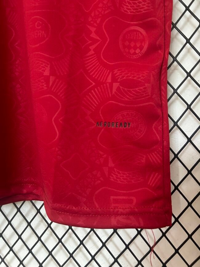 Bayern Munich 125th Anniversary jersey English Advertising - Image 6