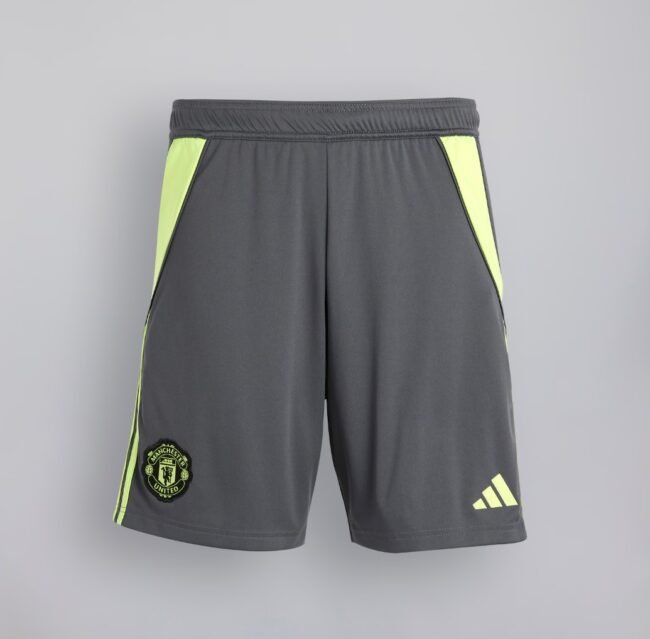 Manchester United Goalkeeper  Shorts 2025/26
