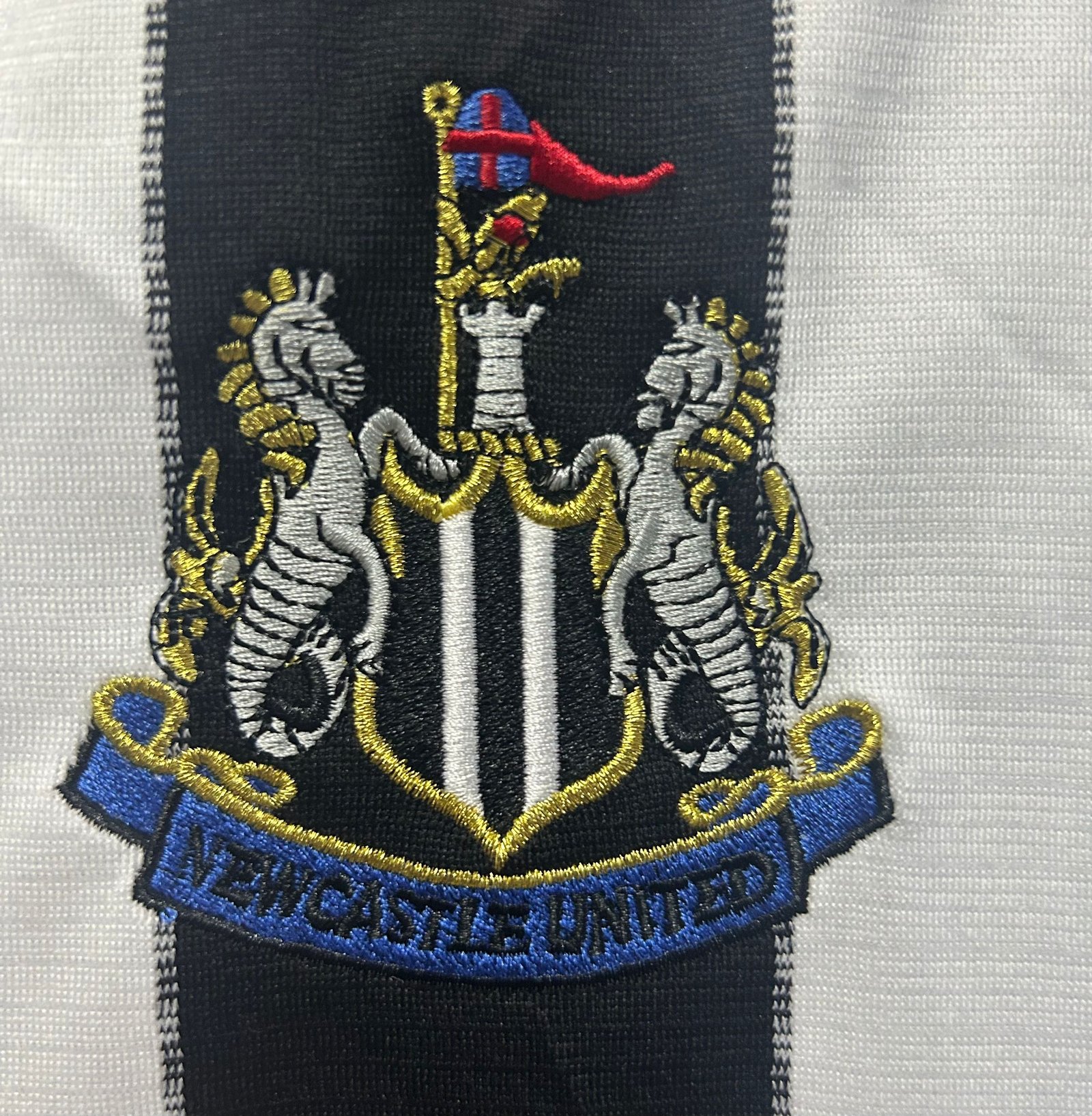 Newcastle United Home Retro Jersey 1999/00 - Image 7