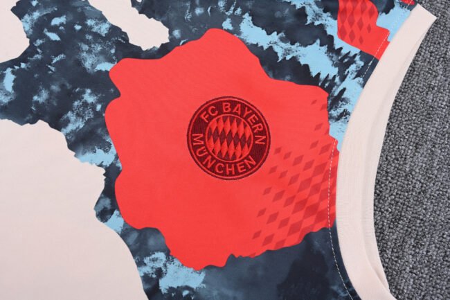 Bayern Munich Training Jersey 2025/26 - Image 3