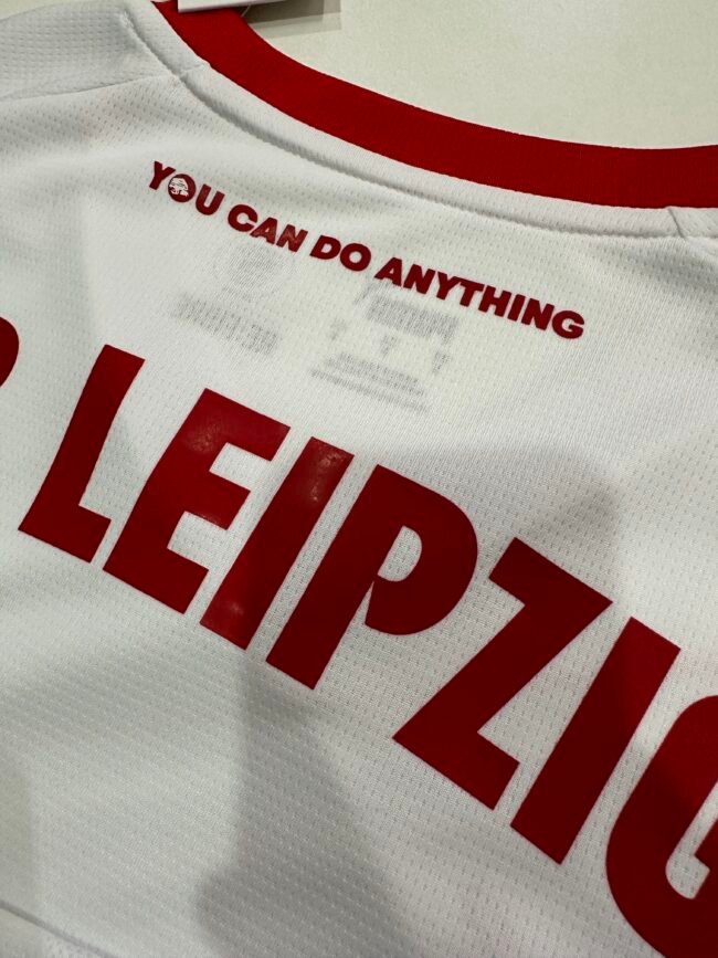 RB Leipzig Home Jersey 2025/26 - Image 7