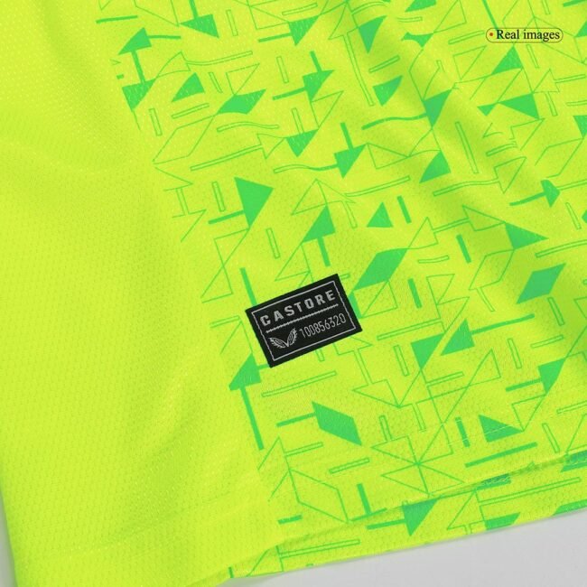 Wolverhampton Wanderers Goalkeeper Jersey 23/24