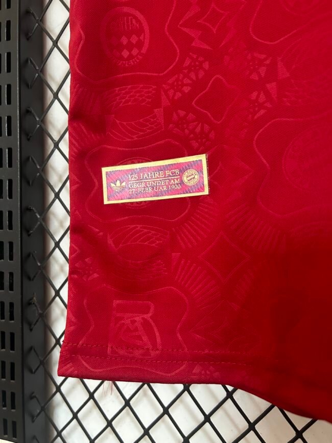 Bayern Munich 125th Anniversary jersey English Advertising - Image 7