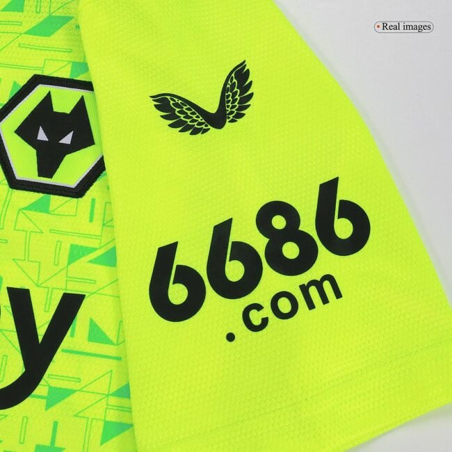 Wolverhampton Wanderers Goalkeeper Jersey 23/24