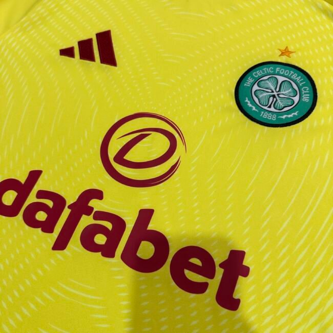 Celtic Goalkeeper Jersey 2025/26