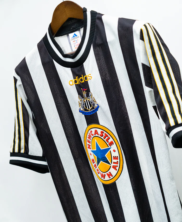 Newcastle United Home Retro Jersey 1997/99 - Image 3