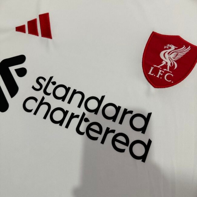 Liverpool Away jersey 2025/26