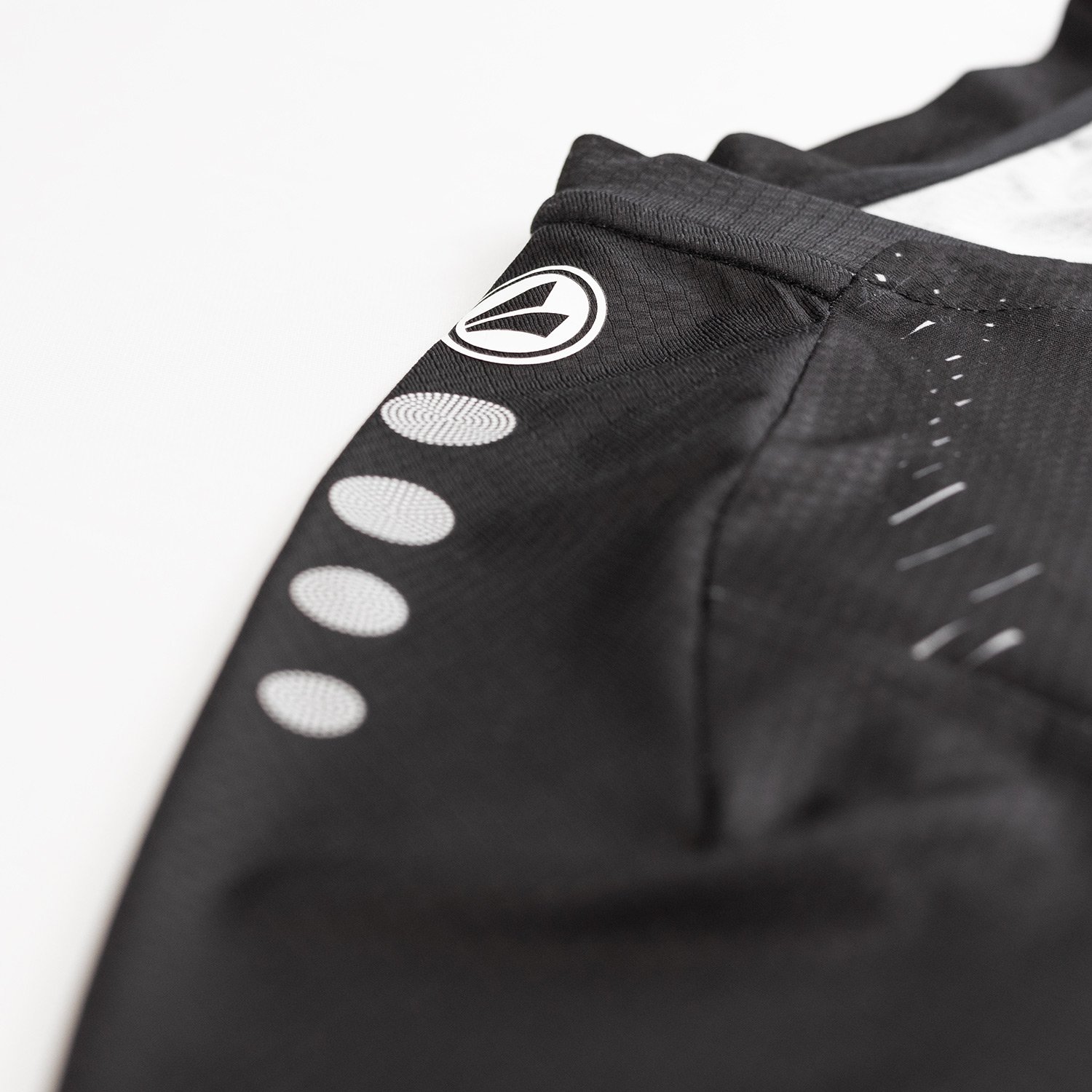 VfB Stuttgart Third Jersey 2024/25 – Bild 8