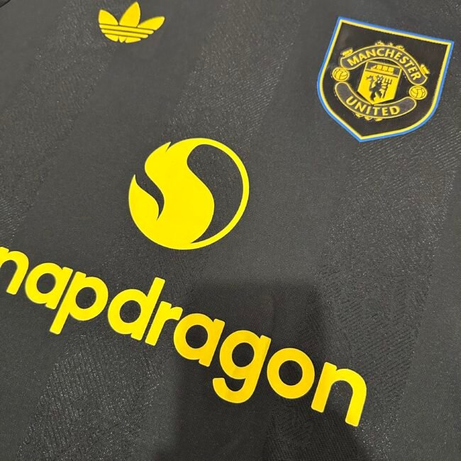 Manchester United Away Jersey Player Version 2025/26