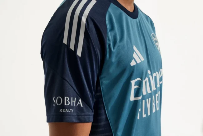 Arsenal adidas 25/26 Navy Training Shirt – Bild 4