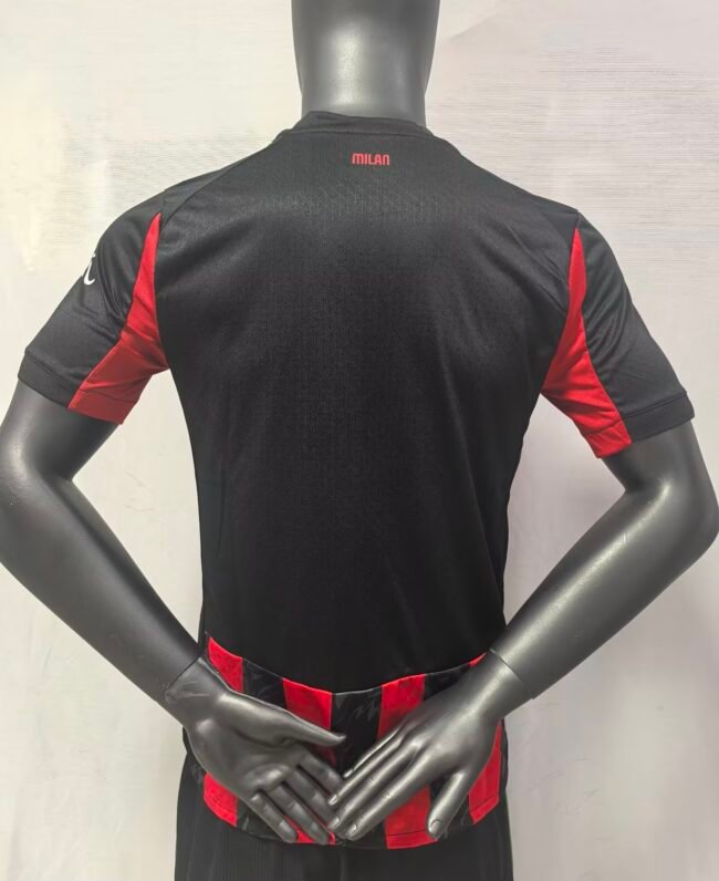 AC Milan Home Jersey Player Version 2025/26 – Bild 2